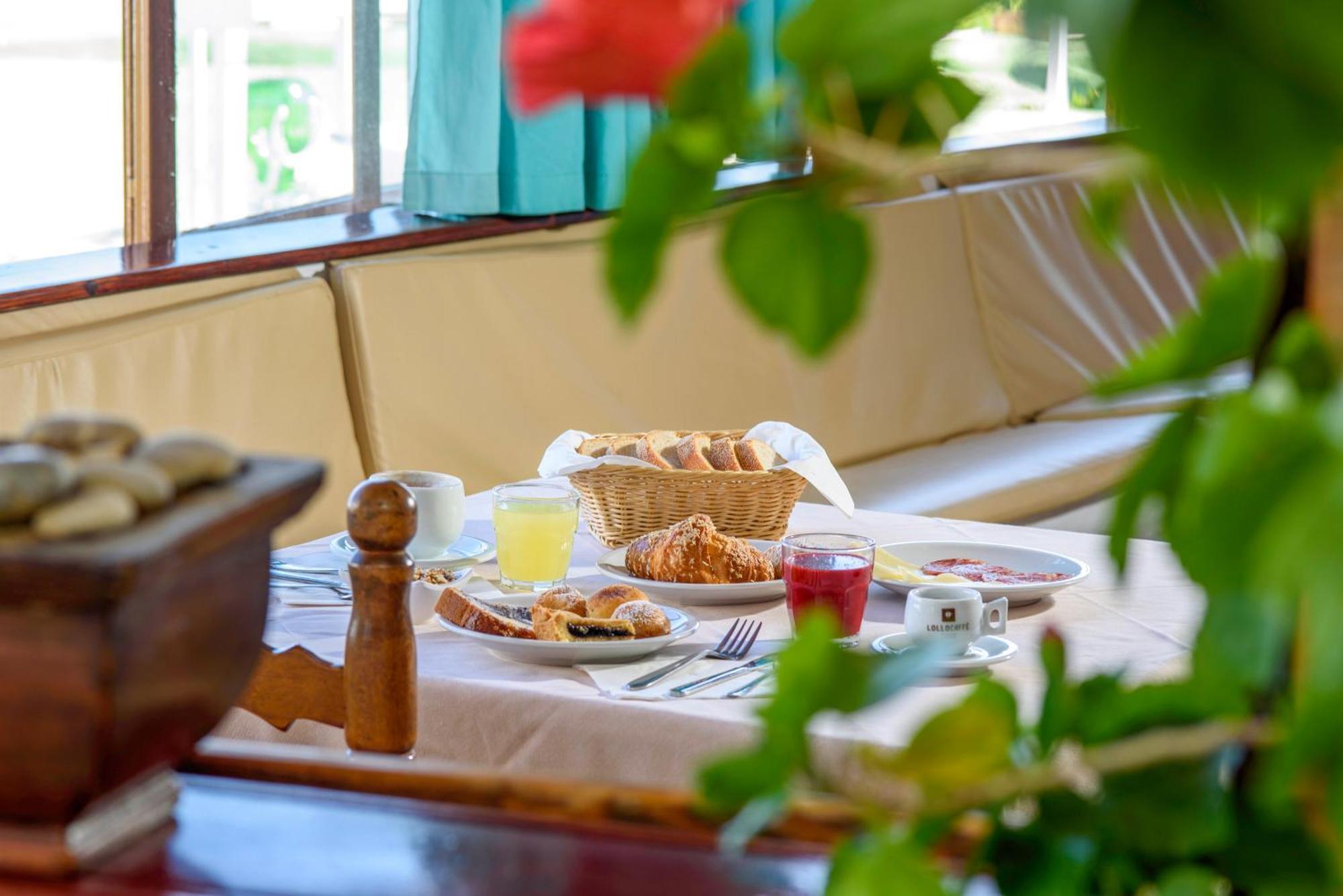 Hotel Bel Tramonto Казамиччола-Терме Экстерьер фото