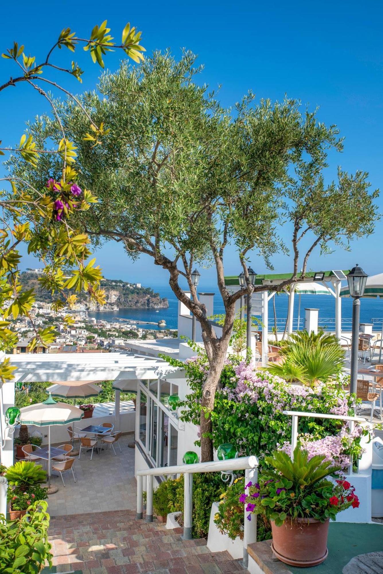 Hotel Bel Tramonto Казамиччола-Терме Экстерьер фото